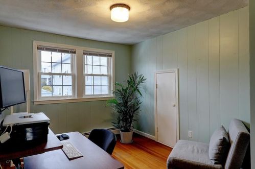 12 Lennon St, Providence RI 02908-1914 exterior