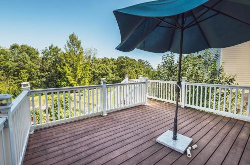 6066 Southcrest Way, Saint Louis MO 63129-2380 exterior