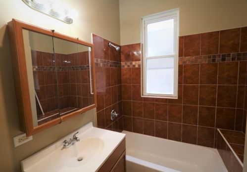 7043 Carpenter St, Chicago IL 60621-1026 exterior