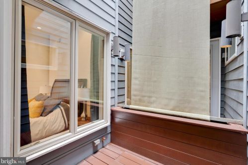 970-74 Leithgow St, Philadelphia PA  19123-1440 exterior