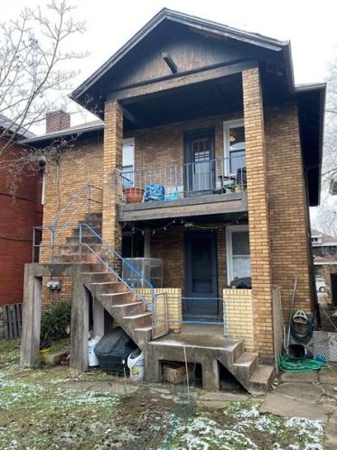 566 End Ave, Pittsburgh PA 15221-3232 exterior