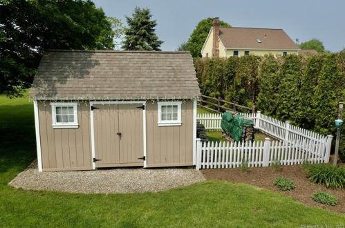 3 Ajellos Farm Rd, Seymour CT 06483-2363 exterior