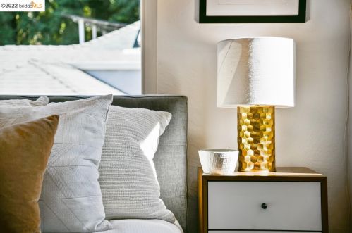 154 Avenida Dr, Berkeley CA 94708-2145 exterior