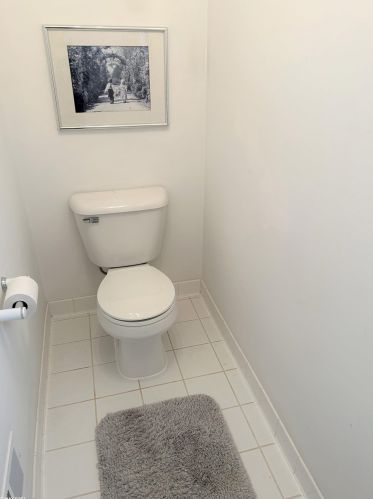 2239 Crystal Dr, Rochester MI 48309-3755 exterior