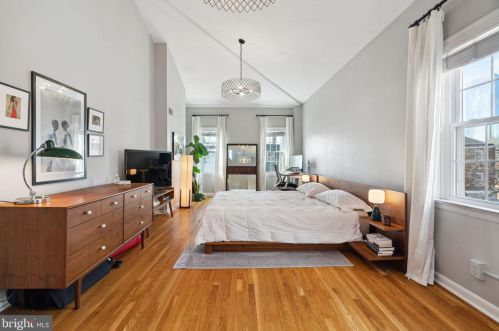 503 22nd St, Philadelphia PA  19146-1256 exterior