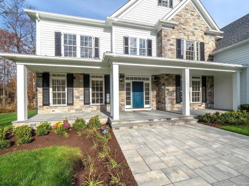 83 Frst Ln, Wilton CT 06897-1915 exterior