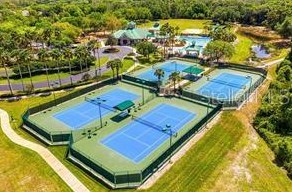 8204 Nature Cove Way, Tampa FL 33647-3224 exterior