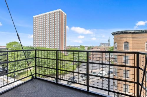 1645 Ogden Ave, Chicago IL  60612-4199 exterior