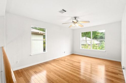 9345 Bernoulli Dr, Austin TX 78748-5044 exterior