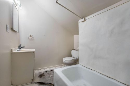 298 Mclaughlin Ave, Meskegon MI 49442-3523 exterior