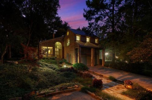 7940 Deer Trail Dr, Dallas, TX 75238-4110