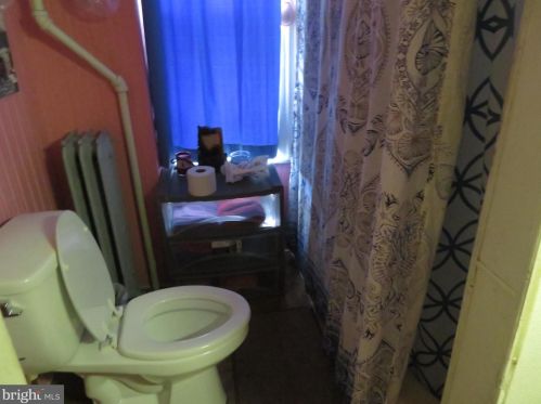 554 Pne St, Camden NJ 08103-1601 exterior