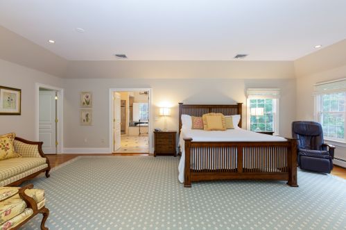 1 Park Rdg Ct, Chester NJ 07930-3016 exterior