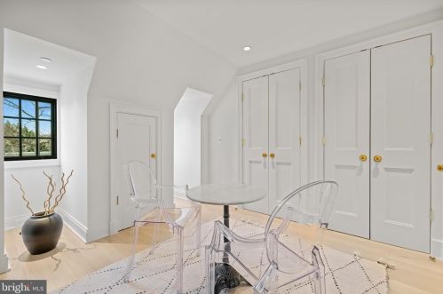 1667 Avon Pl, Washington DC 20007-2959 exterior