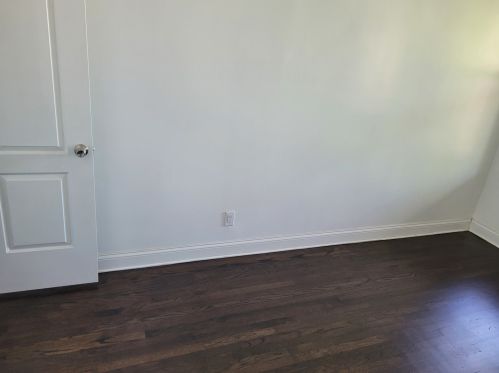 735 Ridgeway Ave, Chicago IL 60618-1010 exterior