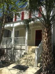 18 Bennett St, Charleston SC  29401-1108 exterior