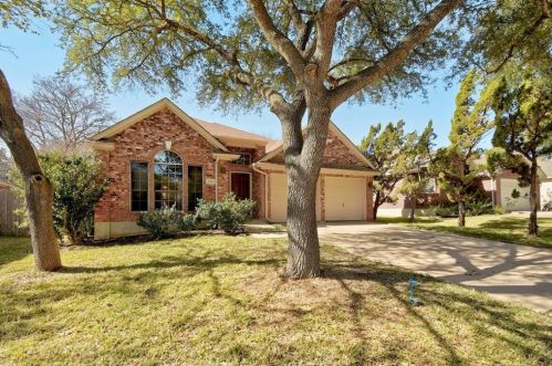 1729 Dapplegrey Ln, Austin, TX 78727-4545