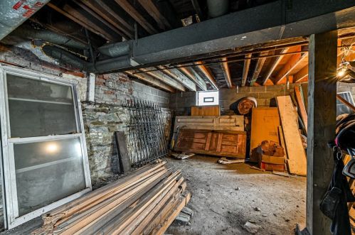 3224 Dawson St, Pittsburgh PA 15213-4536 exterior