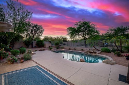 4040 El Cortez Trl, Phoenix AZ  85083-2443 exterior