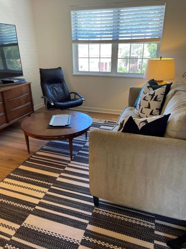 1606 Oriole Ln, Saint Louis MO  63144-1110 exterior