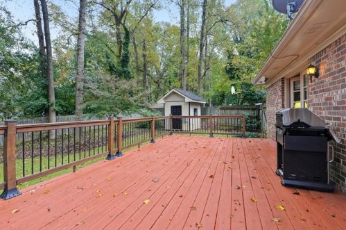 4133 Menlo Way, Atlanta GA 30340-4709 exterior