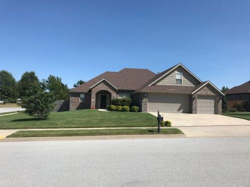 4940 Maple Grove Dr, Springdale, AR 72764-7893