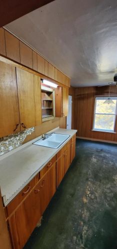 2131 G Ave, Kalamazoo MI 49004-1942 exterior