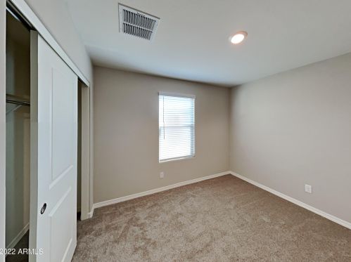 8023 Albeniz Pl, Phoenix AZ  85043 exterior