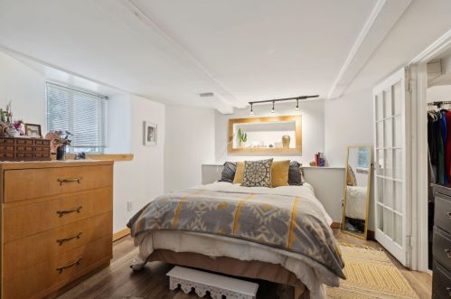 1552 Congress St, Portland ME 04102-3333 exterior