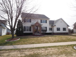 233 Thornbrook Ln, Appleton WI  54913-6817 exterior