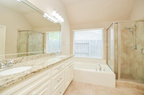 27907 Barberry Banks Ln, Fulshear TX 77441-2057 exterior