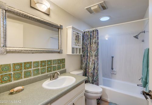 441 Camino Del Poso, Green Valley AZ 85614-2307 exterior