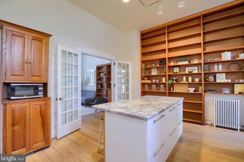 111 Lime St, Lancaster PA 17602-3638 exterior