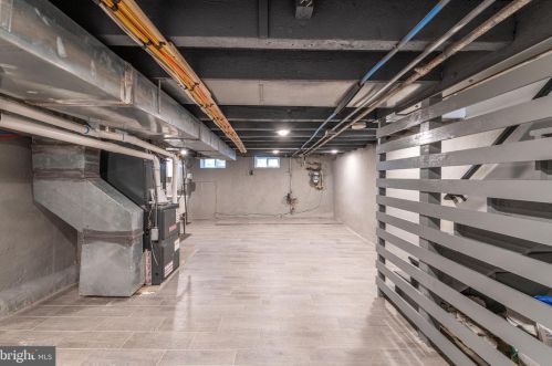 1621 10th St, Philadelphia PA 19148-1132 exterior