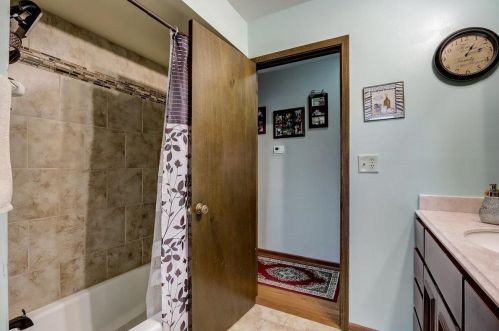 7911 Leroy Ave, Milwaukee WI 53220-2830 exterior