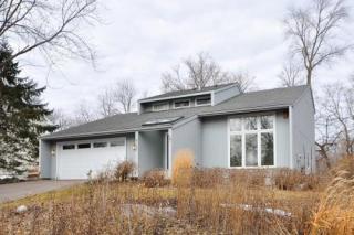 4120 Dynasty Dr, Hopkins, MN 55345-1811