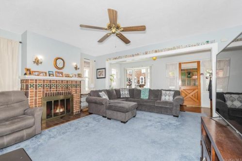 113 237 St, Bronx NY 10470-2006 exterior