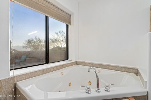 4275 Lightning Ridge Trl, Tucson AZ  85745-8716 exterior