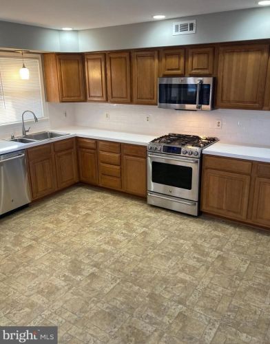 507 Mount Vernon Ave, Alexandria VA  22301-2243 exterior