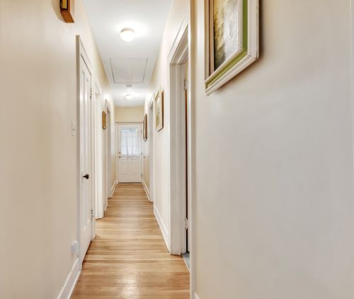 2311 Lunt Ave, Chicago IL  60645-4712 exterior