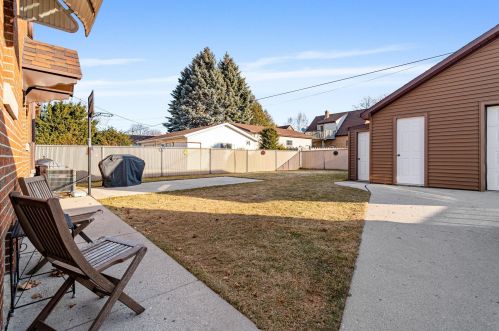 1417 22 St, Manitowoc WI 54220-5510 exterior