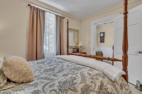 234 Old York Rd, Bridgewater NJ 08807-2686 exterior