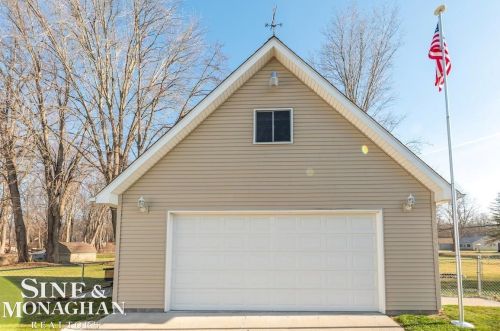 4160 Fruit St, Algonac MI 48001-1416 exterior