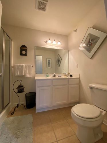 11443 Oklahoma Ave, Milwaukee WI 53227-3940 exterior