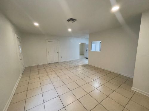 4731 Bay Vista Ave, Tampa FL  33611-1105 exterior