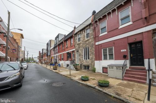 2030 Carlisle St, Philadelphia PA 19146-3106 exterior