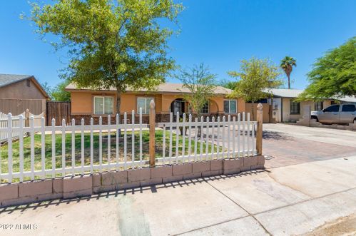 6821 Coronado Rd, Phoenix, AZ 85035-4627