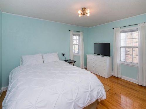 1396 Hartford Ave, Saint Paul MN 55116-1649 exterior