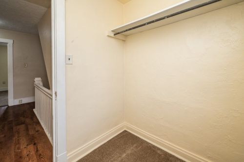 1626 Leolyn St, Pittsburgh PA  15210-3939 exterior