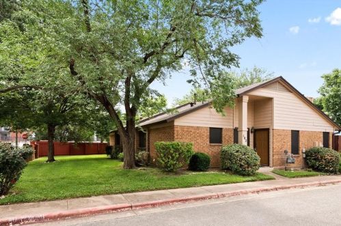 101 Clearday Dr, Austin, TX 78745-5600